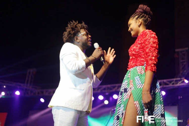 Eric Nice sur la scène de Fire Eric Nice sur la scène de Fire