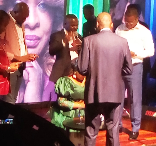 La prière de consécration des prochains 10 ans de carrière de Mama Lydia La prière de consécration des prochains 10 ans de carrière de Mama Lydia