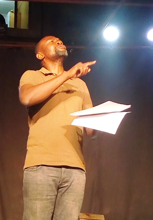 Le Frère Guide affirmant toute sa grandeur Le Frère Guide affirmant toute sa grandeur