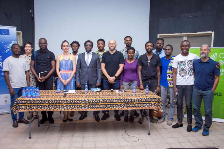 Les étudiants formés à la Masterclass Photographie et les orateurs 