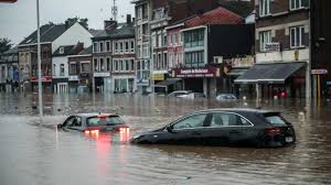  Liège sous les eaux après deux journées de pluies diluviennes (DR)