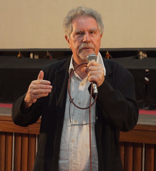 Thierry Michel répondant aux questions de l’assistance après le film (DR)
