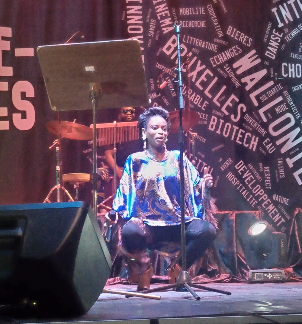 Chimelle Folo interprétant les divas africaines (Adiac) Chimelle Folo interprétant les divas africaines (Adiac)