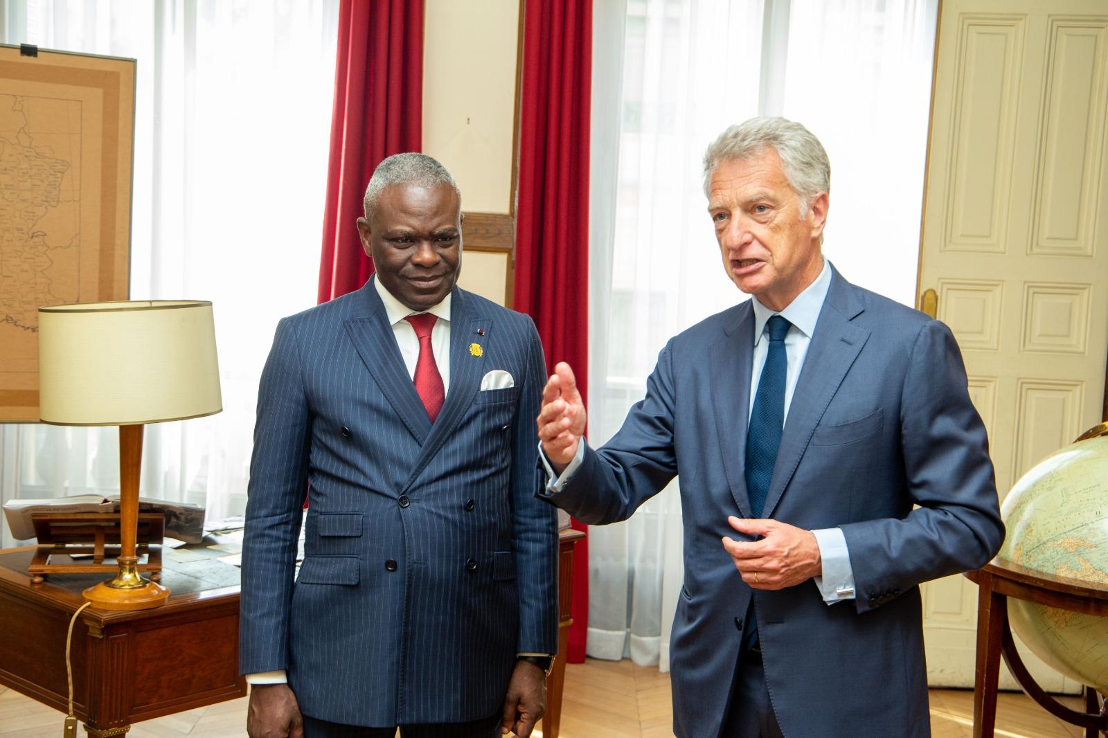 Anatole Collinet Makosso et Hervé Gaymard au siège de la Fondation de Gaulle