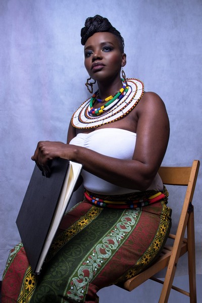  Boboto Land illustration du mois d'avril 2019 par une photo de Sandrine Mafalanka Wensa elle même