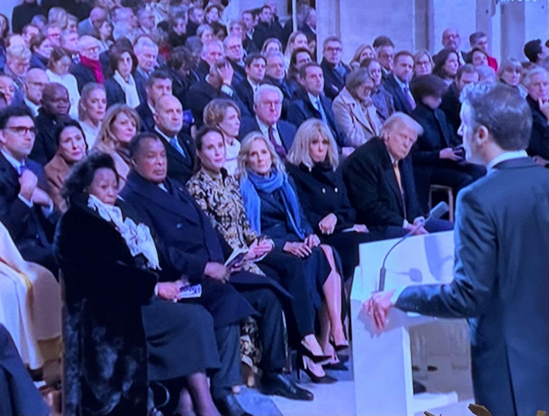 Vue partielle des invités avec au 1er rang le Président de la République du Congo et son épouse