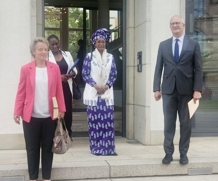 L'ambassadeur Édith Itoua lors de la réception à Hanovre, capitale de la Basse-Saxe