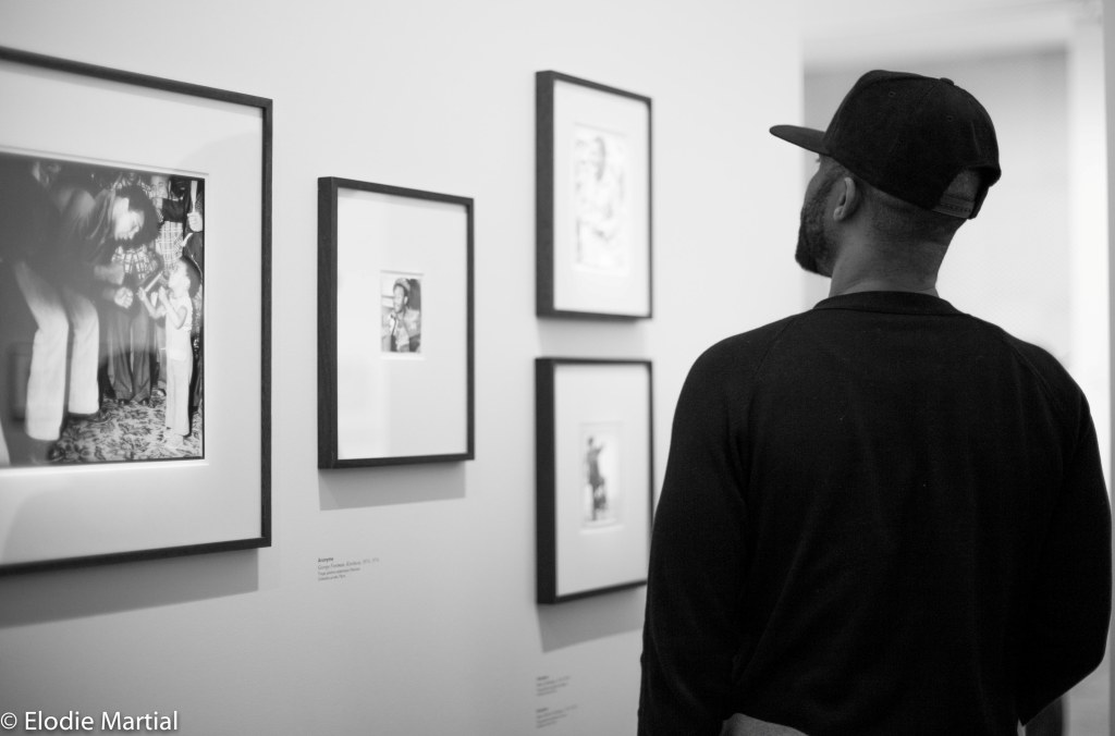 Fally Ipupa à la découverte de l'exposition "Congo beauté" à la Fondation Cartier à Paris