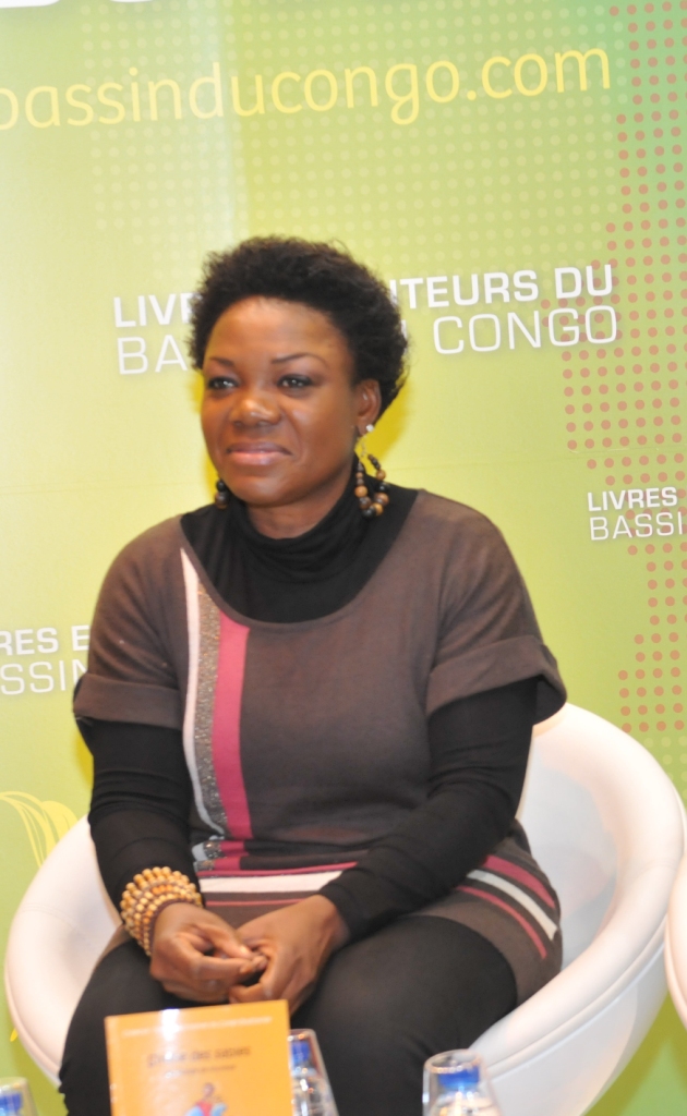 Huguette Nganga Massanga lors de sa première participation au Salon International du Livre de Paris en 2015