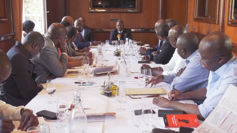 Vue partielle de participants à la causerie-débats entre Pierre Ngolo et les membres du Pct France-Europe