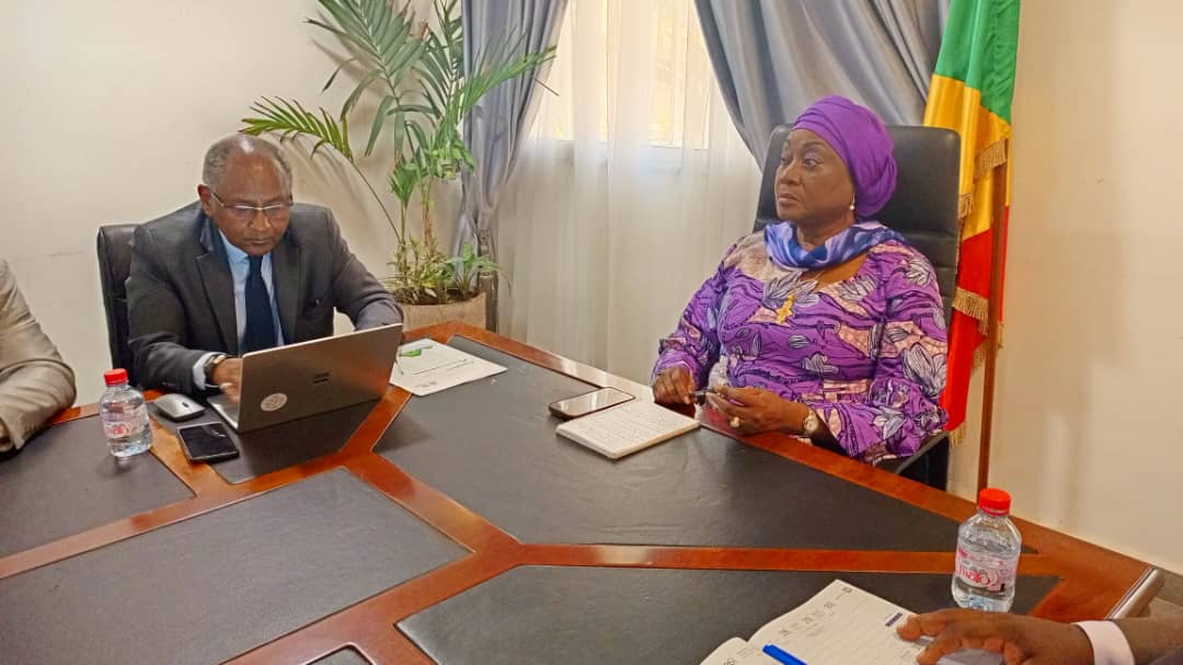 Lydie Pongault et Firmin Edouard Matoko lors de la vite de courtoisir du 7 mai 2025