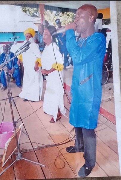 Orchestre Cour royale sur scène