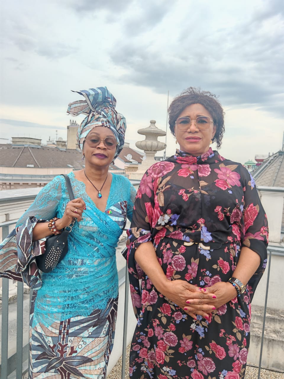 Rosalie Matondo, ministre de l'Economie forestière et Edith Itoua, ambassadeur de la République du Congo en Allemagne