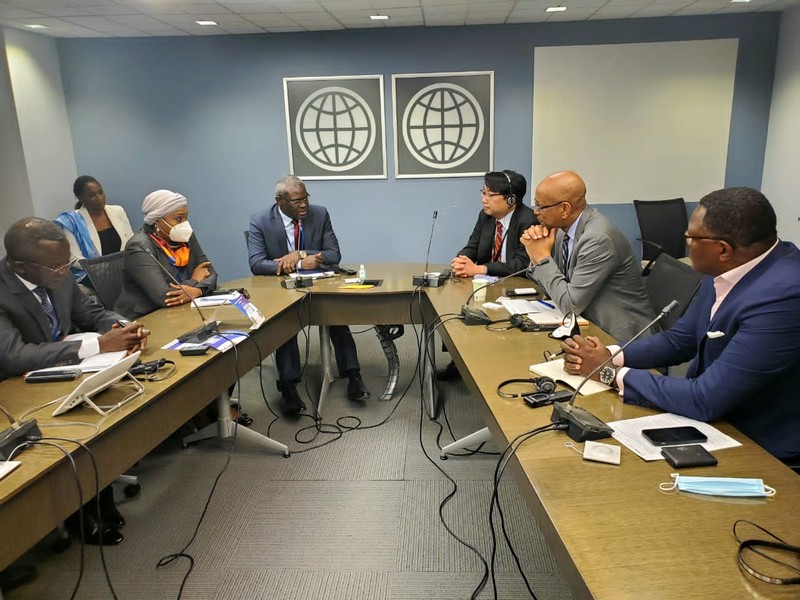 Séance de travail du Premier Ministre Anatole Collinet Makosso à Washington, le 20 avril 2022