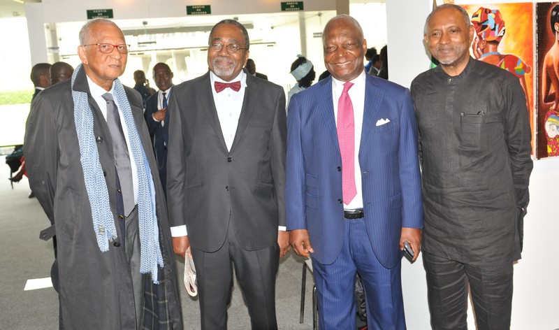 Unesco Semaine africaine 2019, de gauche à droite les ambassadeurs Henri Lopes, Rodolphe Adada, Henri Ossebi et Firmin Édouard Matoko Sous-directeur général, Secteur pour la Priorité Afrique et les Relations extérieures