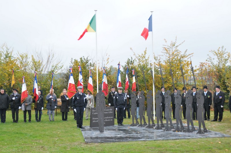 Stèle en souvenir de Brazzaville, capitale de la France libre et en hommage aux combattants africains morts pour la liberté dévoilée à Verquin le 15 novembre 2019